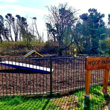 Dom wakacyjny Adelfas *