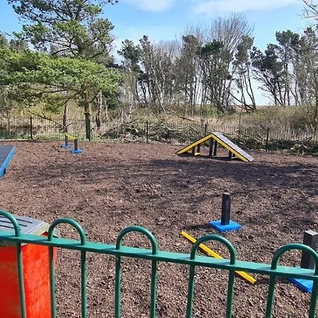 Adelfas Dom wakacyjny *